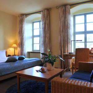 Interior-Design-Styles-With-Mediterranean-Style jpg