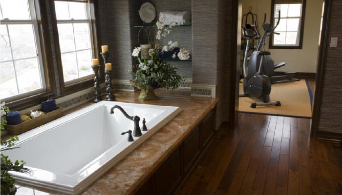 Home-bath-and-fitness-room-interior-design